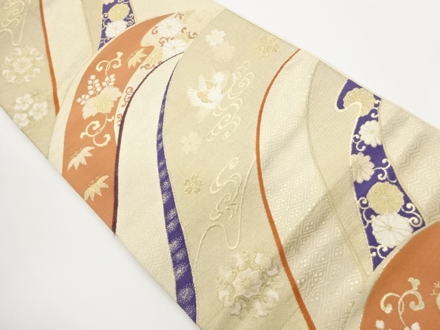 リサイクル　鴛鴦に華文・花々模様織出し袋帯